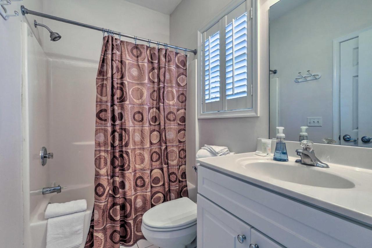 Rehoboth Beach Townhome With Grill 2 Mi To Ocean! Exterior photo