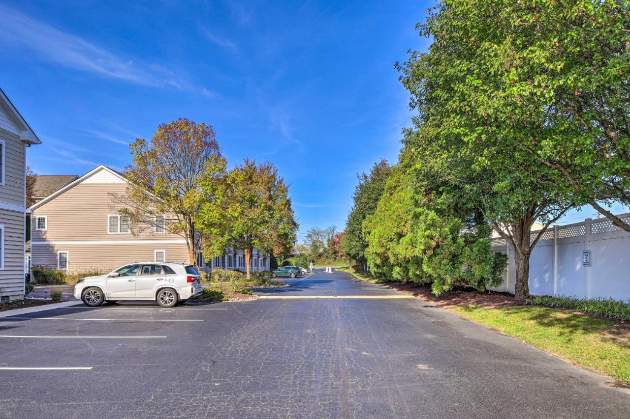 Rehoboth Beach Townhome With Grill 2 Mi To Ocean! Exterior photo